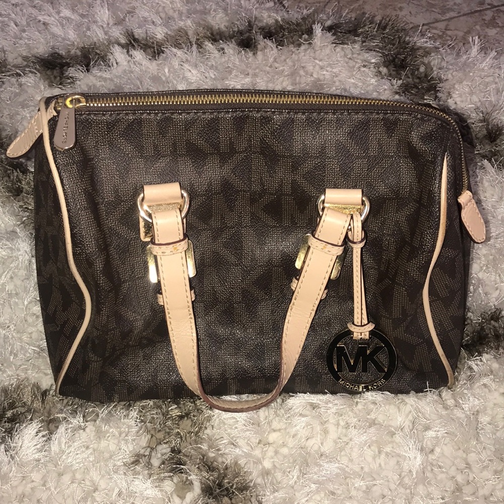 MICHAEL KORS HANDBAG 👜